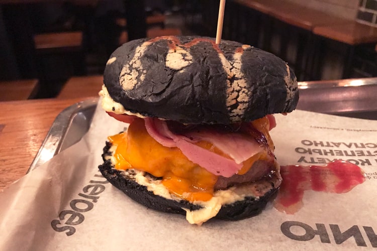 Черная мамба из Burger Heroes