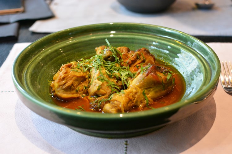 Мезе и тажин из курицы из Тажин