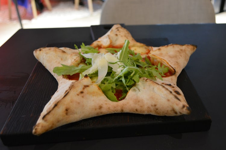 Пицца "Кремлевская звезда" из Pizza22cm