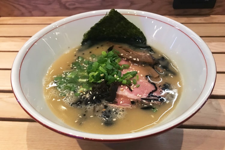 Рамен Тонкотсу из KU: Рамен Изакая Бар