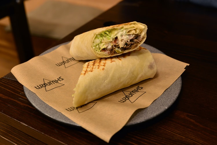 Шварм с говядиной в лаваше из Shwarm