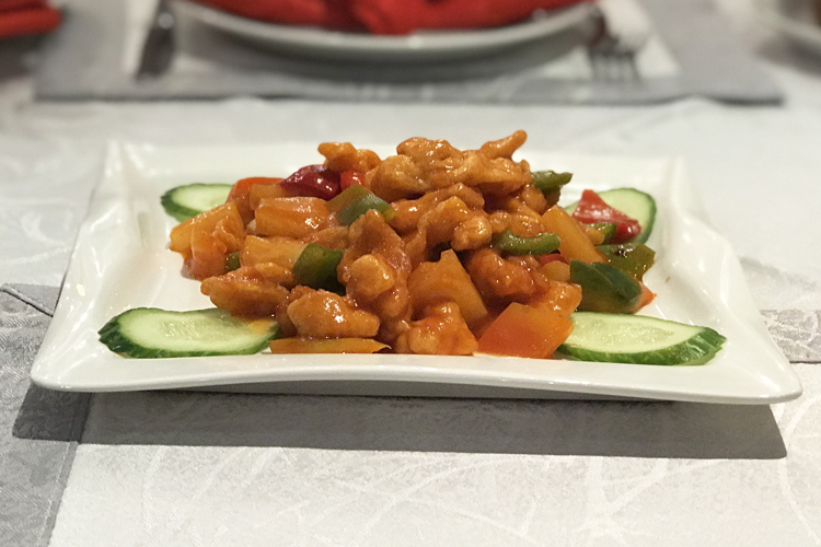 Суп с крабом и курица в кисло-сладком соусе из Харбин