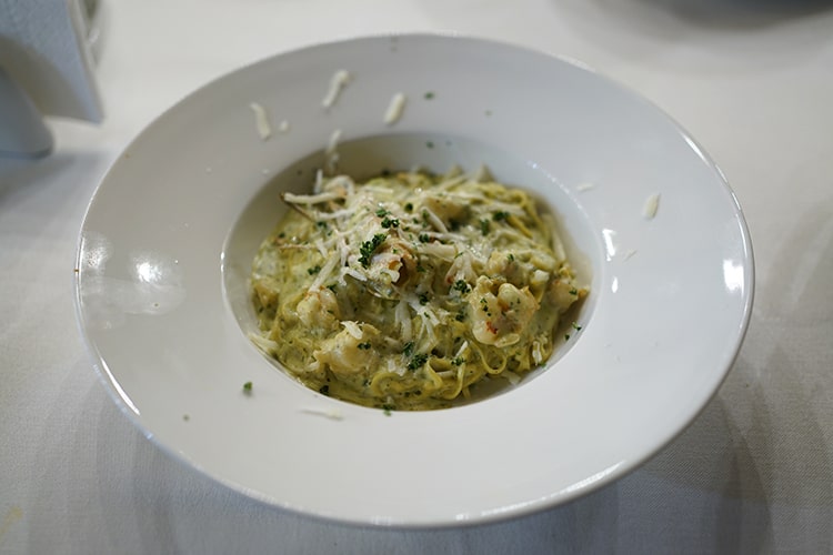Тальолини с креветками в сливочном соусе