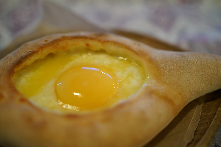 Хачапури по-аджарски