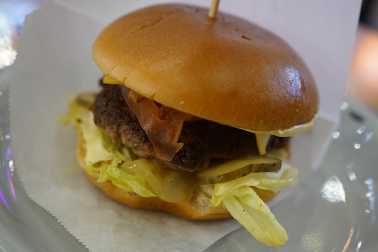 Самый лучший чизбургер в жизни