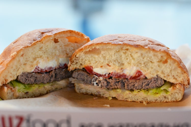 Бургер с говядиной