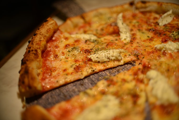 Пицца 4 сыра