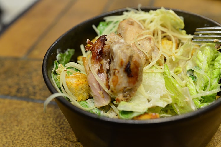 Цезарь с курицей