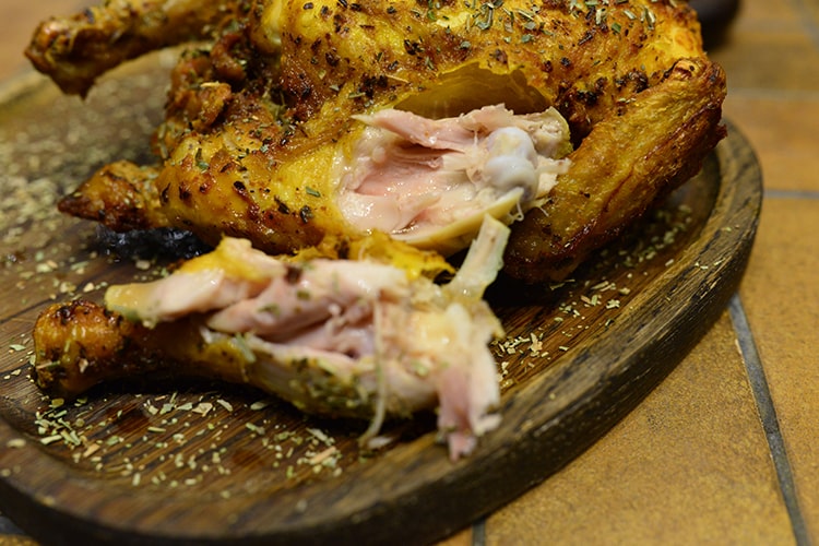 Фирменный цыпленок «Chicken chick» со специями прованс