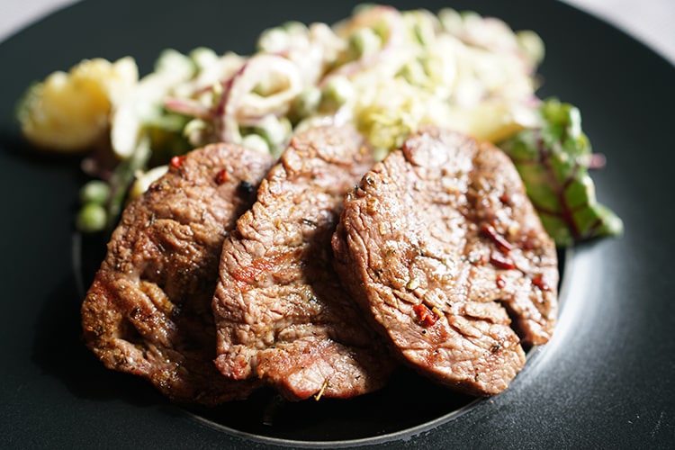 Медальоны из телятины