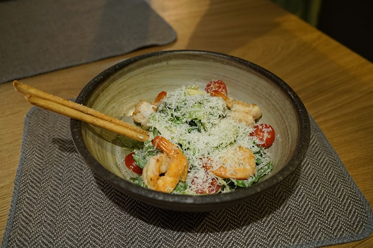 Цезарь с креветками