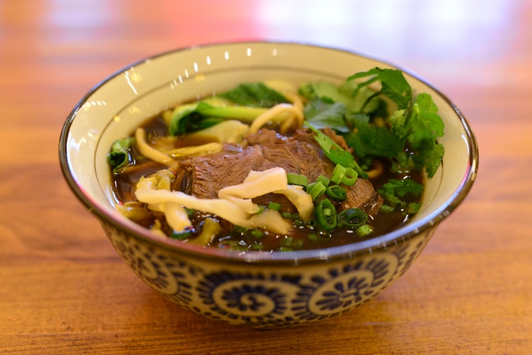 Тайваньская лапша с говядиной и Пак Чой