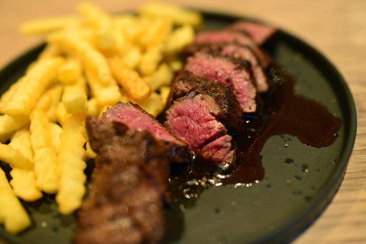 Денвер стейк с картофелем фри