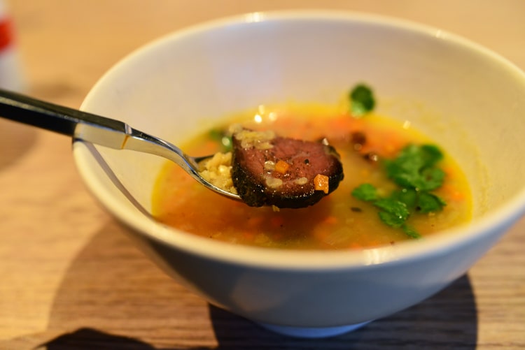 Суп с чечевицей и говяжьими ребрами