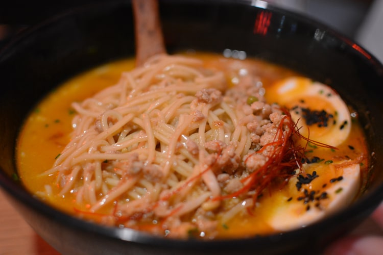 Взрывной Дан Дан