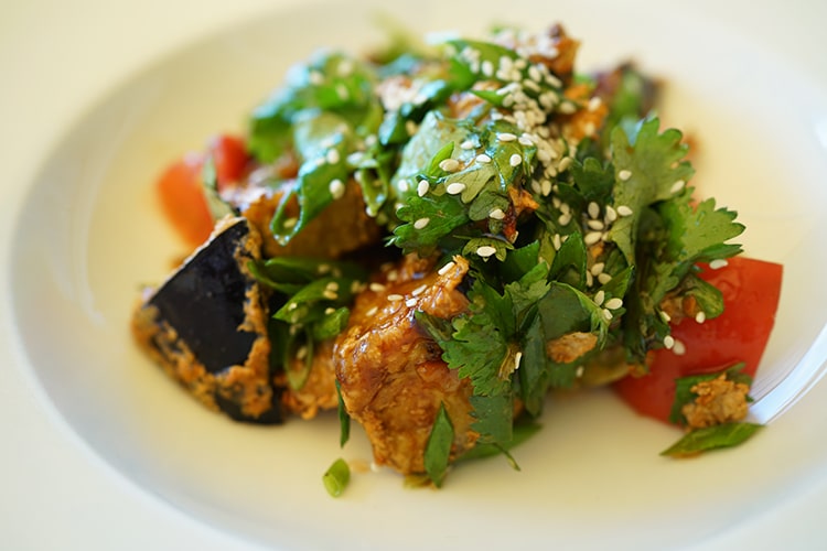 Салат с баклажанами