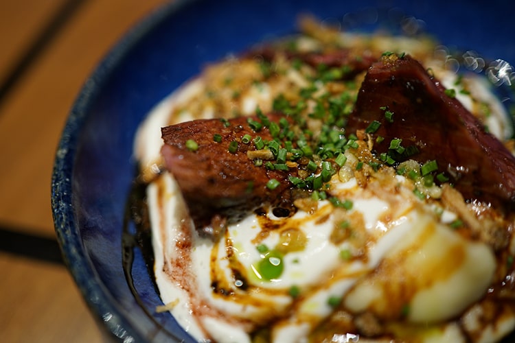 Пастрами из говядины с пармезаном и портвейном